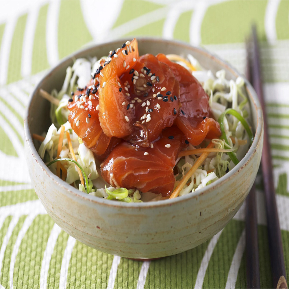 Spicy Salmon Sashimi Salad